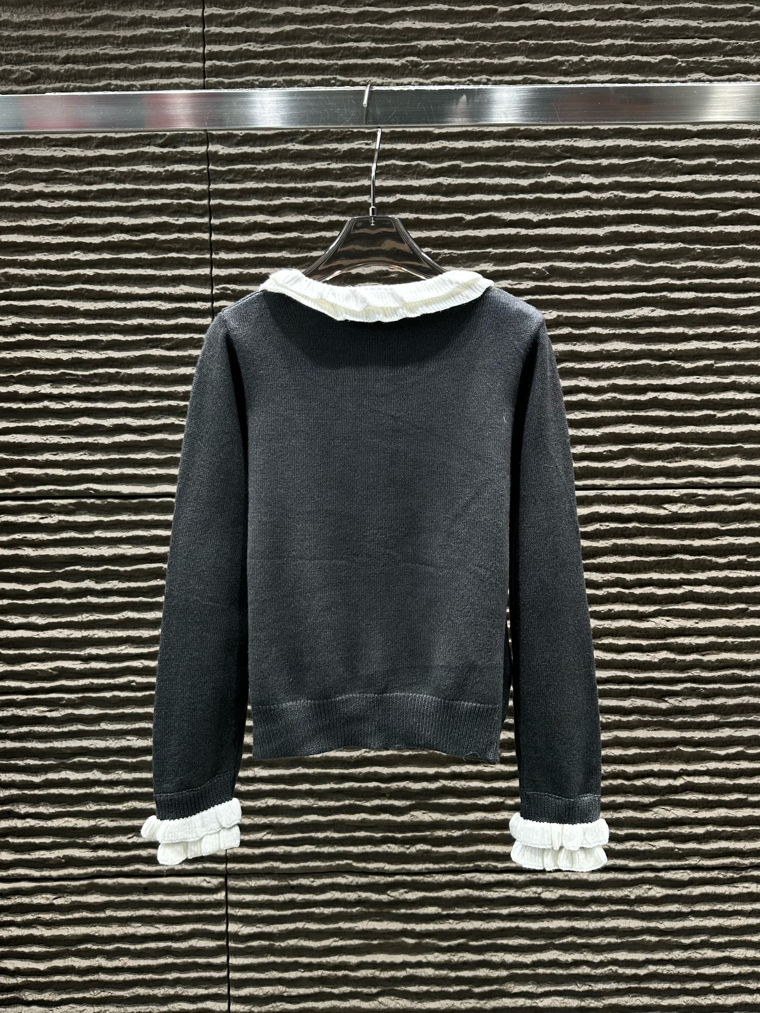 Autumn and Winter New Lace Collar Crafted Knitted Long Sleeve