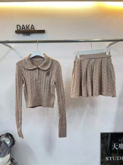 College style high waisted knitted suit