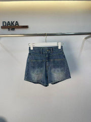 High waisted shorts 😘