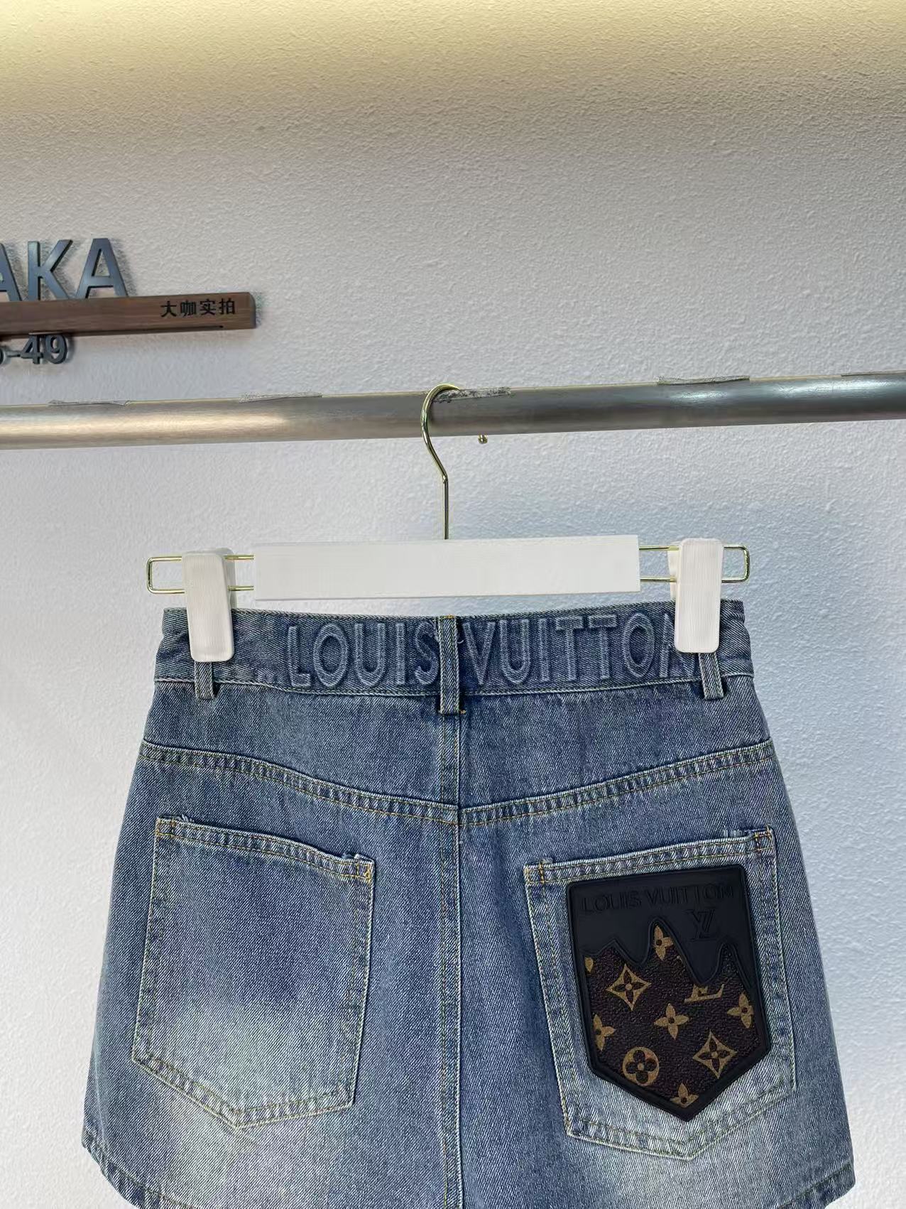 High waisted shorts 😘