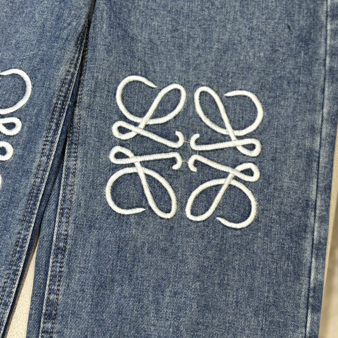 Embroidered straight leg jeans