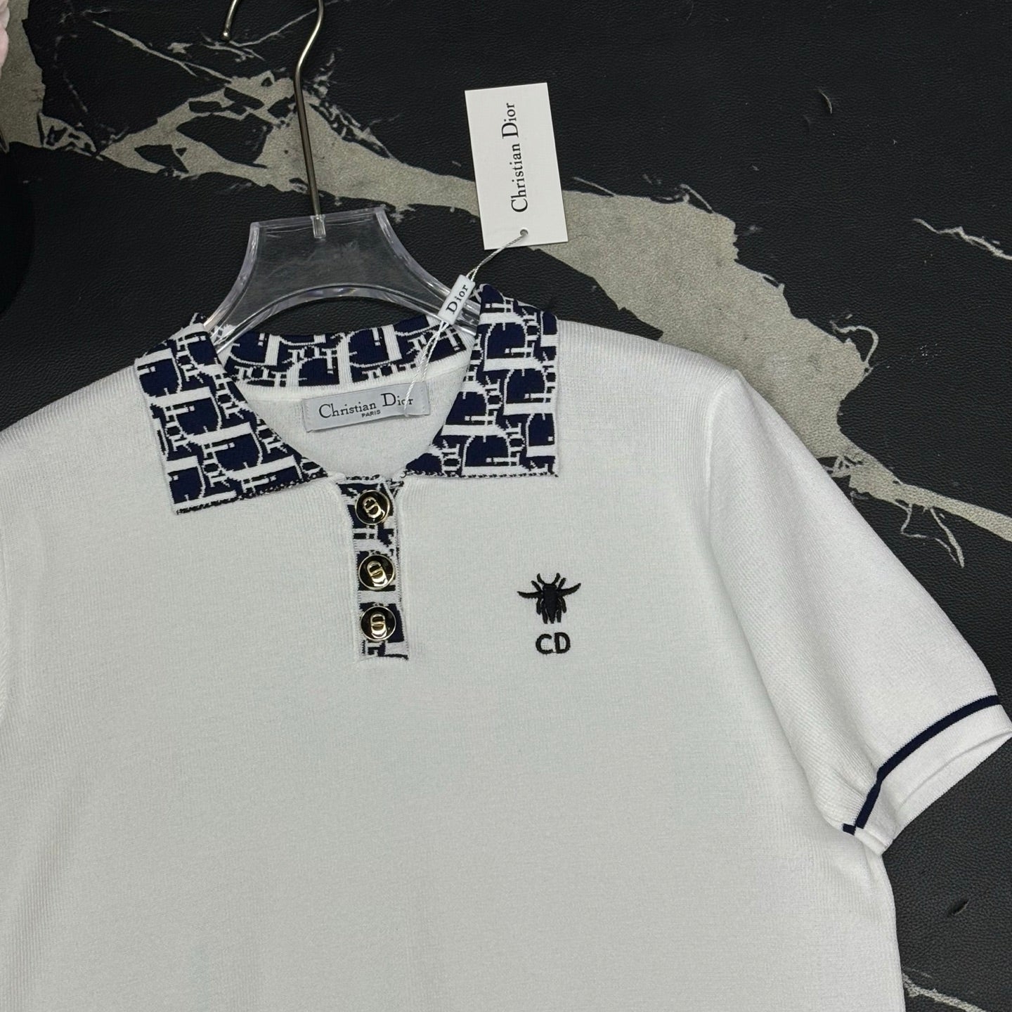 Collar jacquard knitting on top