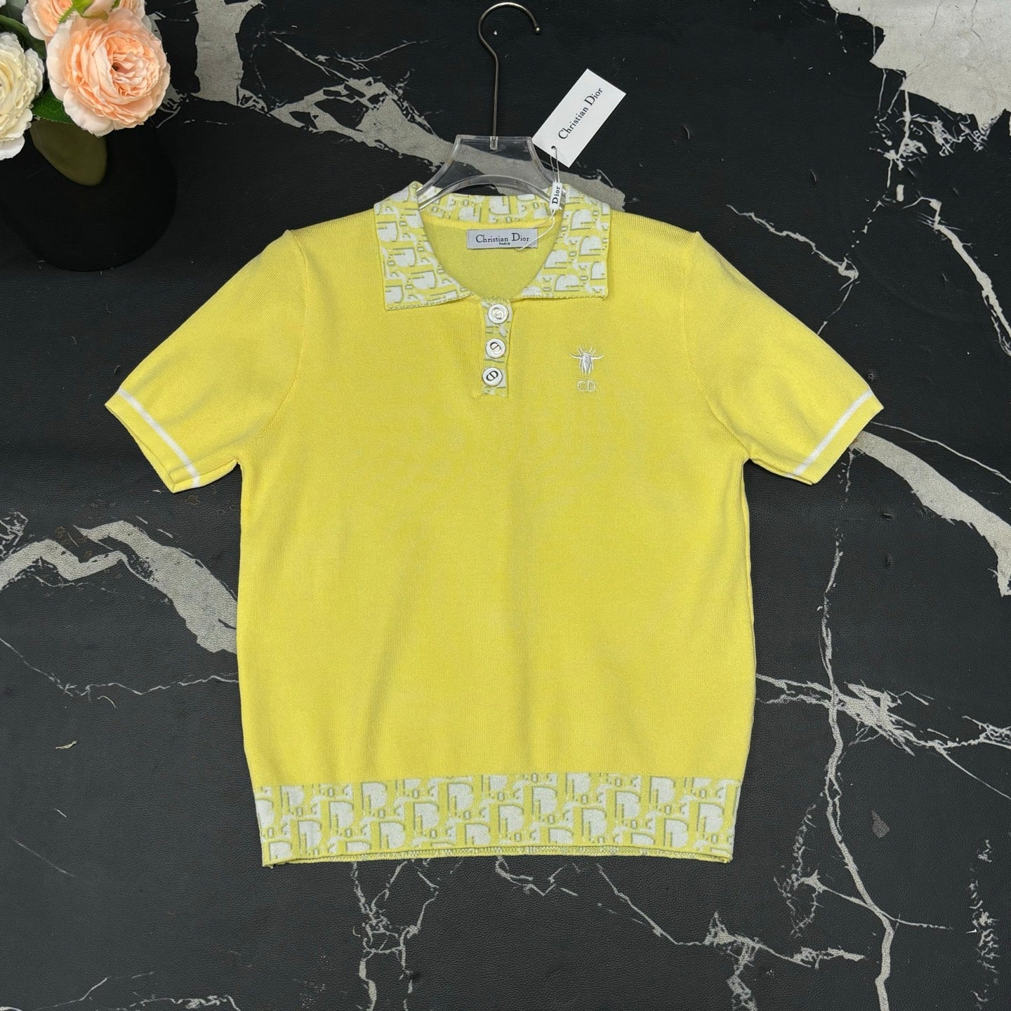 Collar jacquard knitting on top