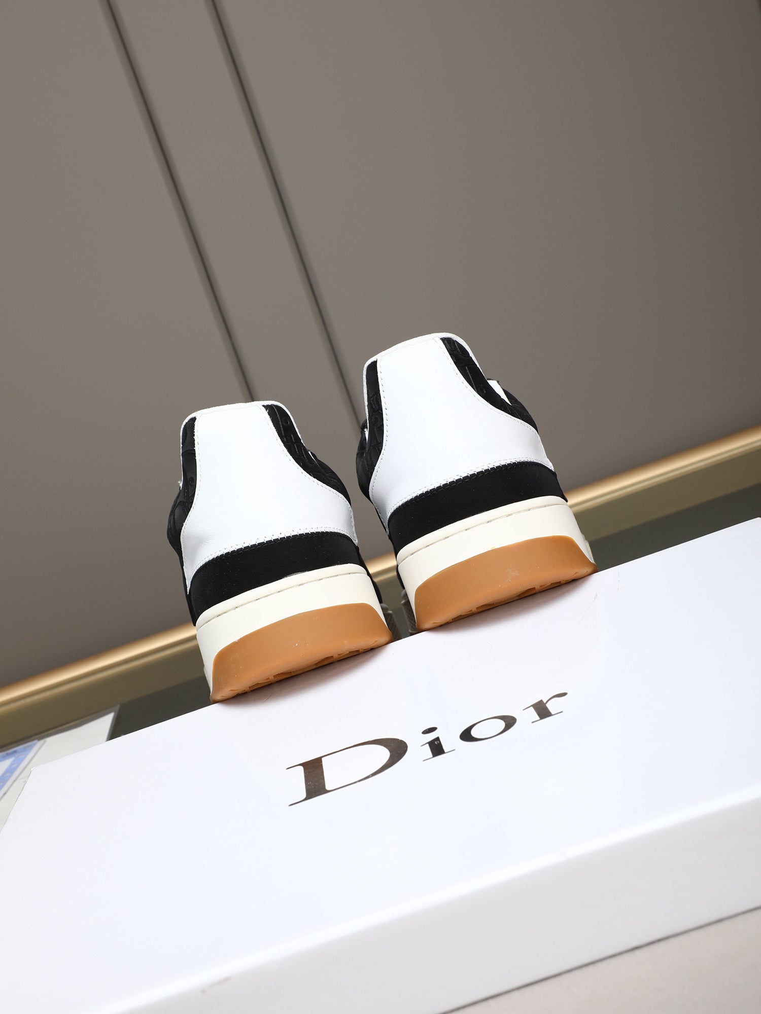 Rubber wear-resistant casual men's shoes
