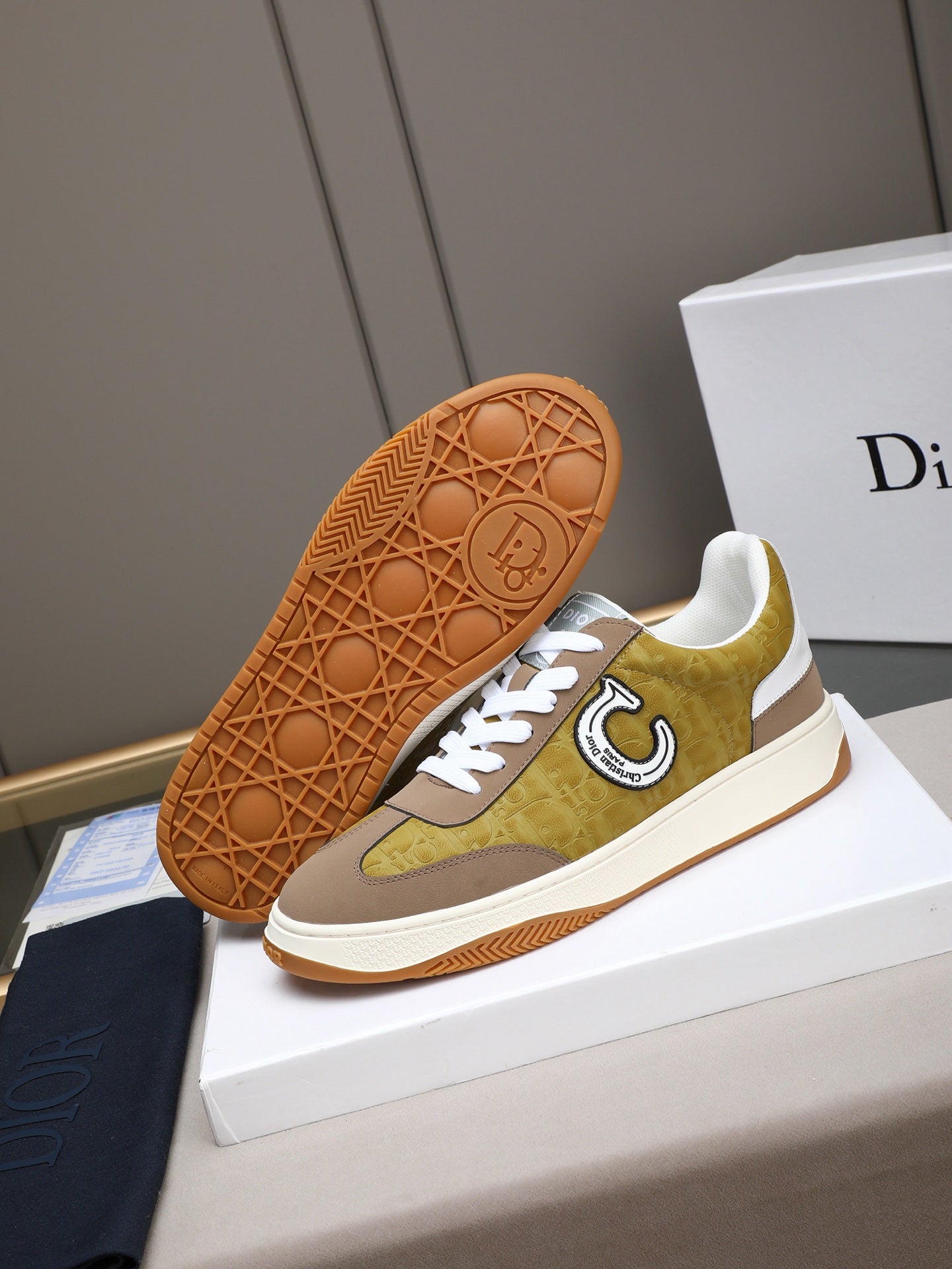 Rubber wear-resistant casual men's shoes