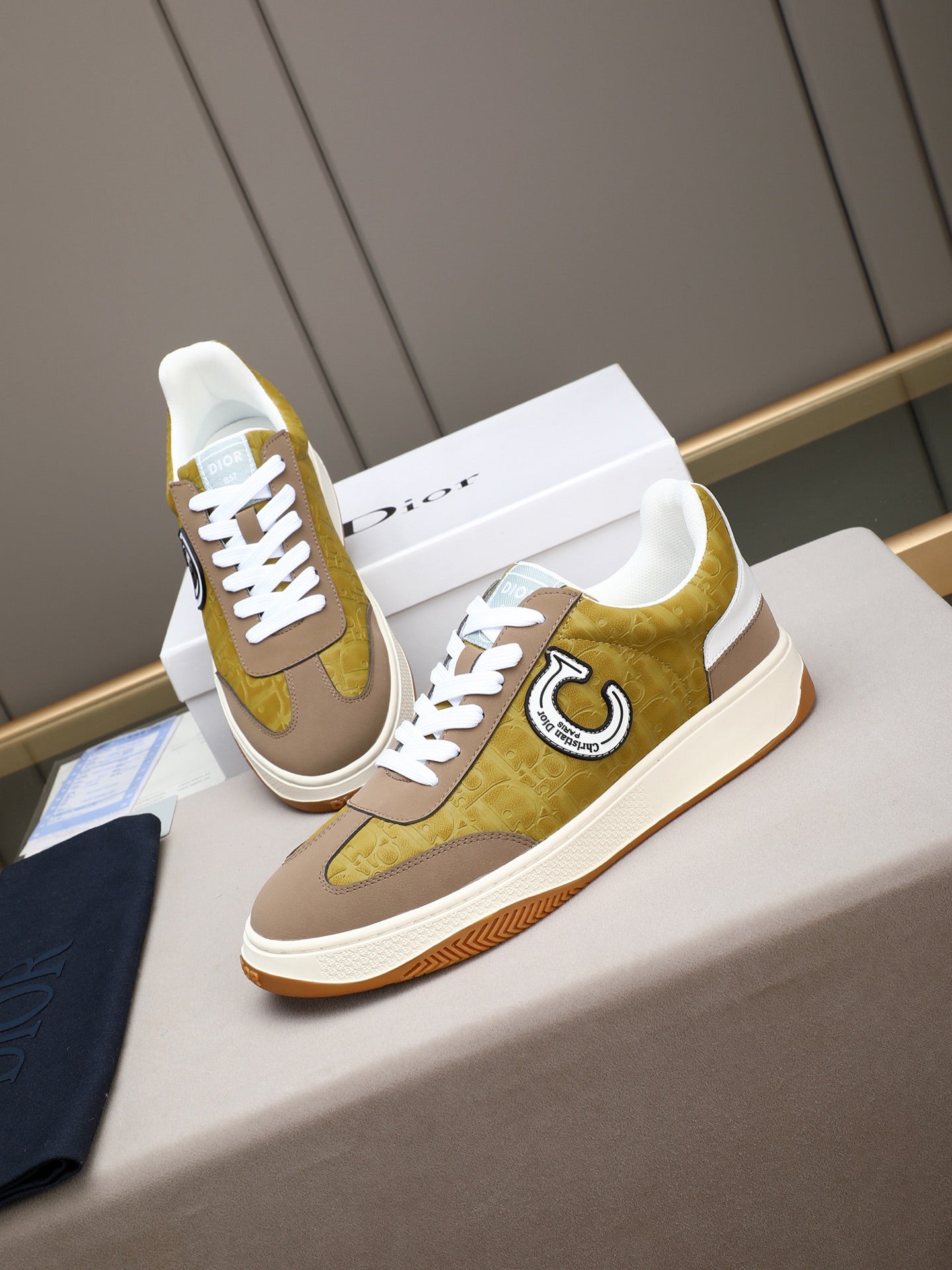 Rubber wear-resistant casual men's shoes