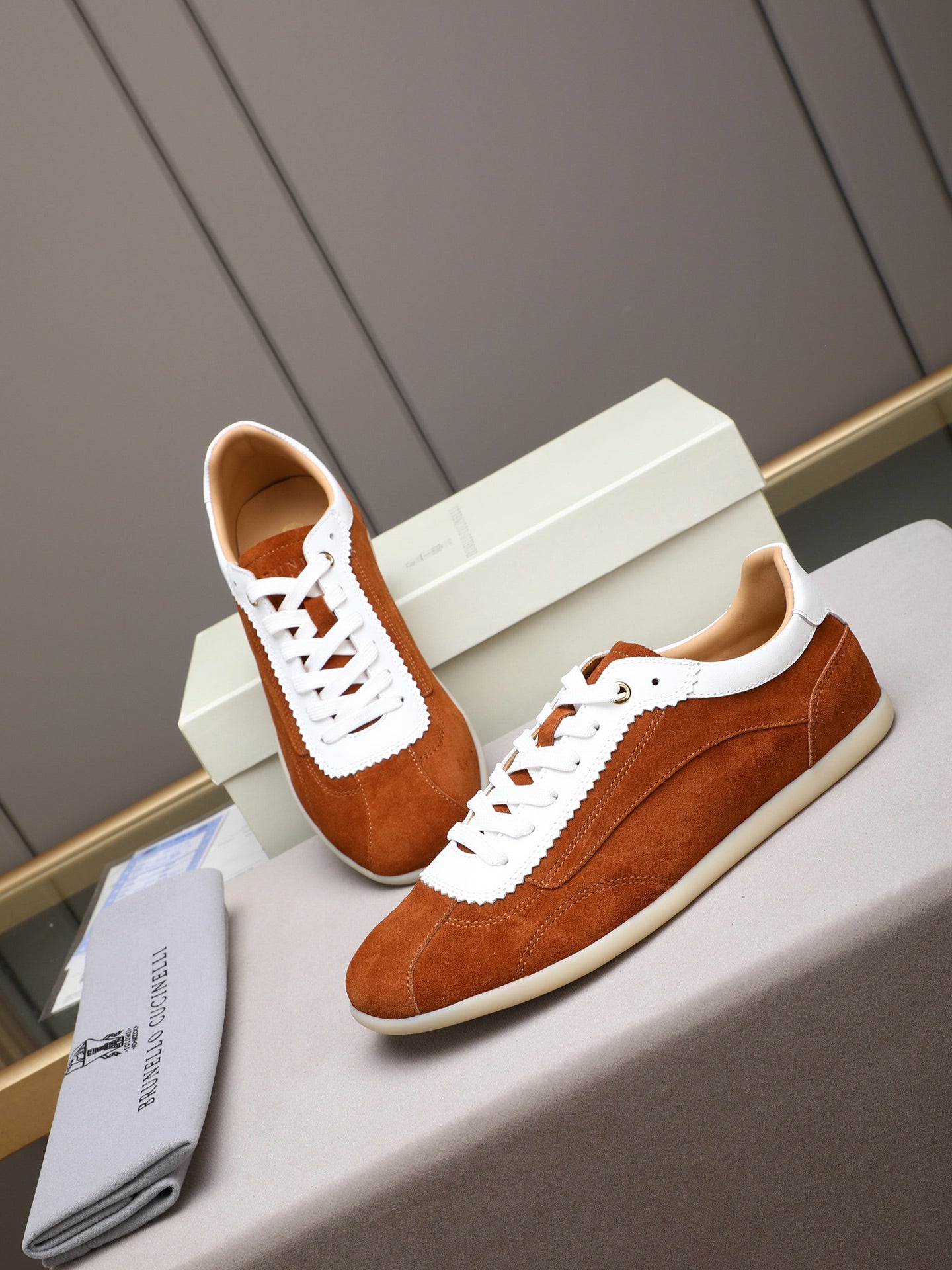 Selected cowhide upper men's shoes