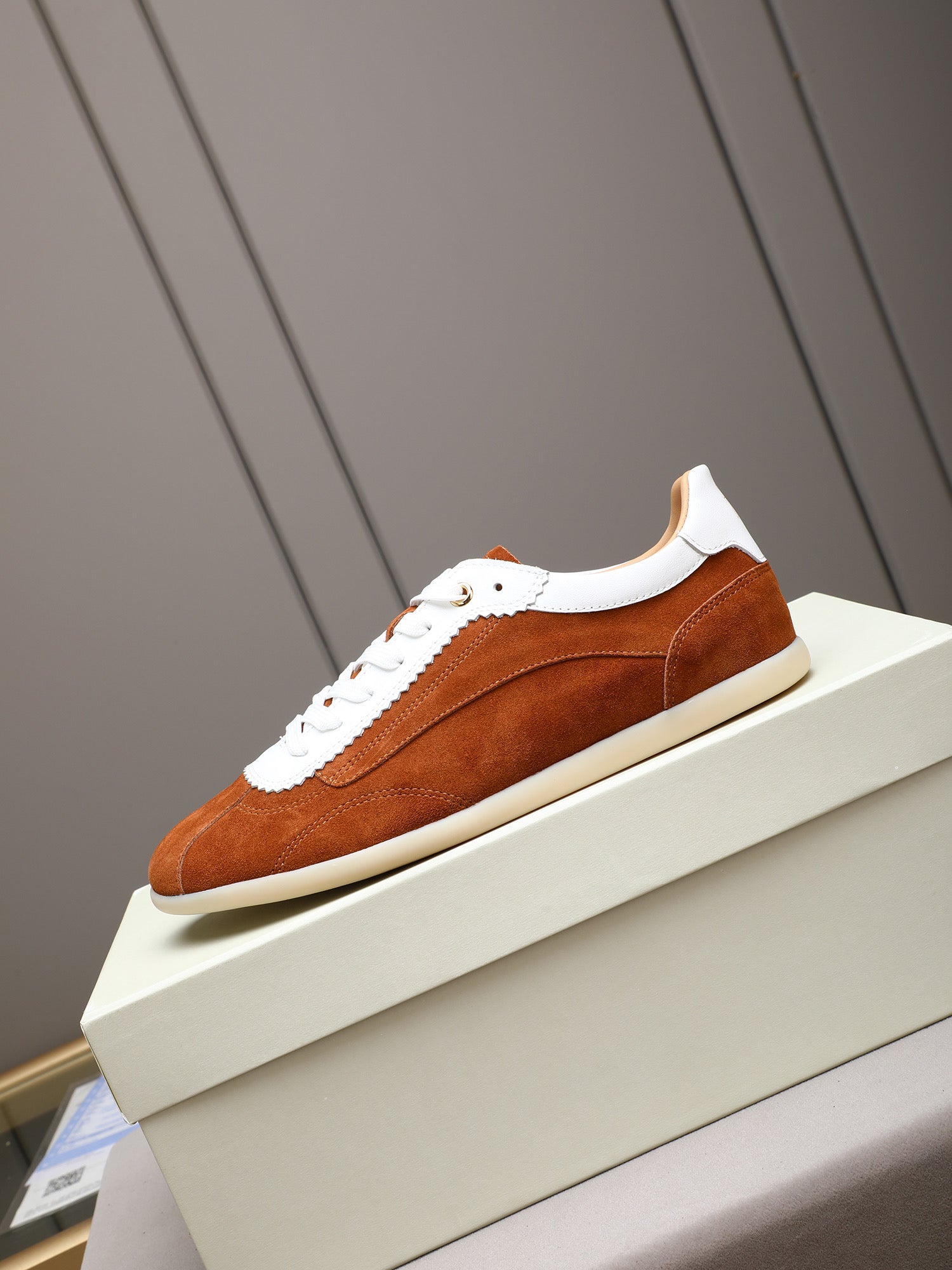 Selected cowhide upper men's shoes