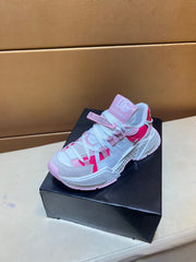 Unique modern style sports shoes
