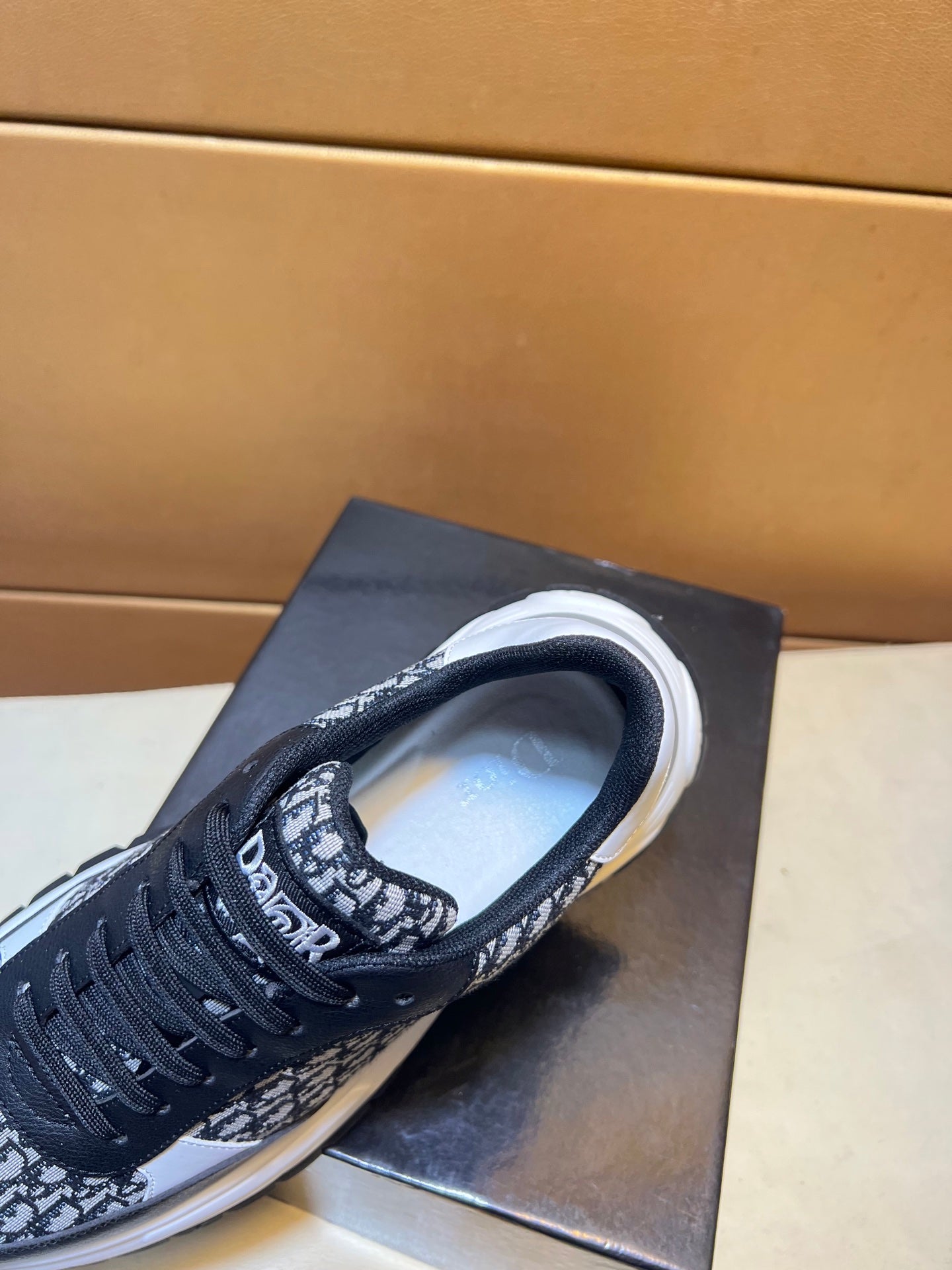 Quality men's shoes