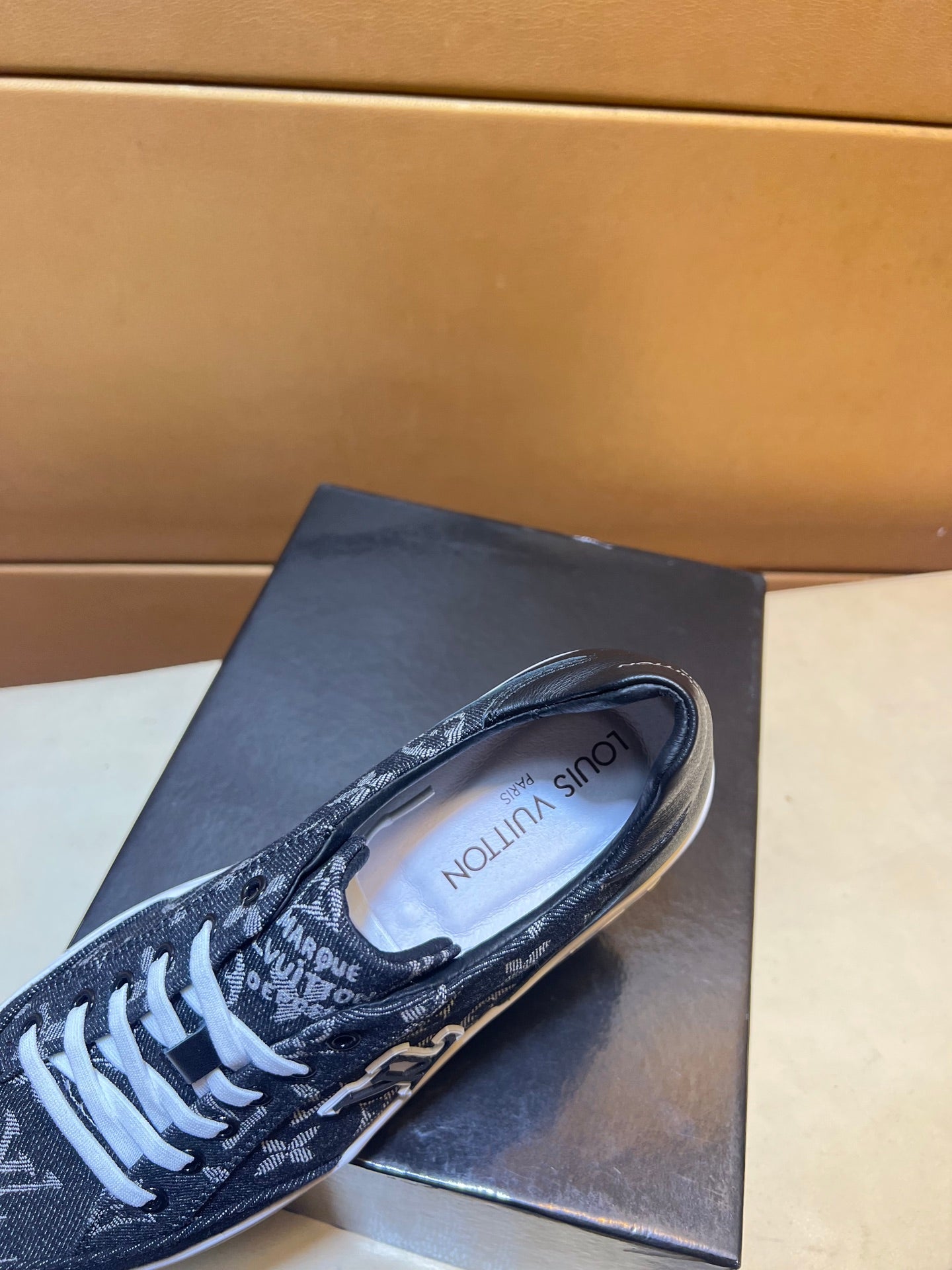 🏃 Casual shoes are a must-have for trendy men 😍