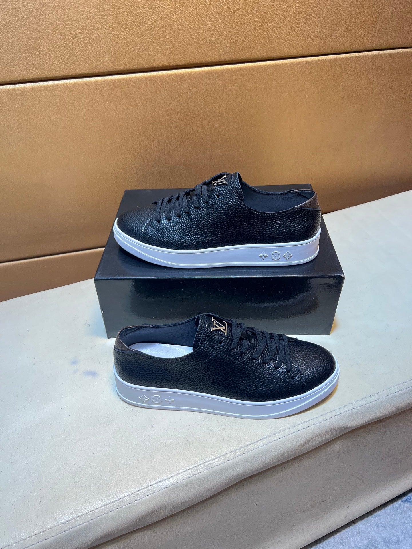 🏃 Casual shoes are a must-have for trendy men 😍