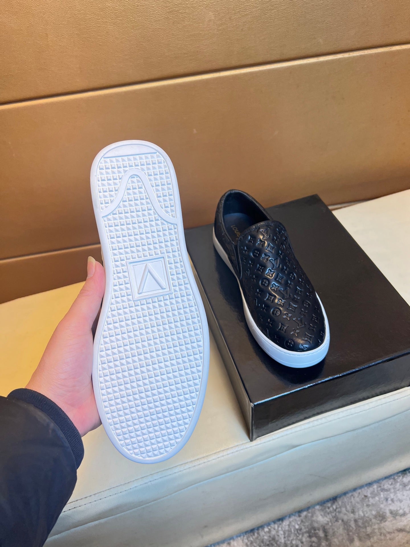 🏃 Casual shoes are a must-have for trendy men 😍
