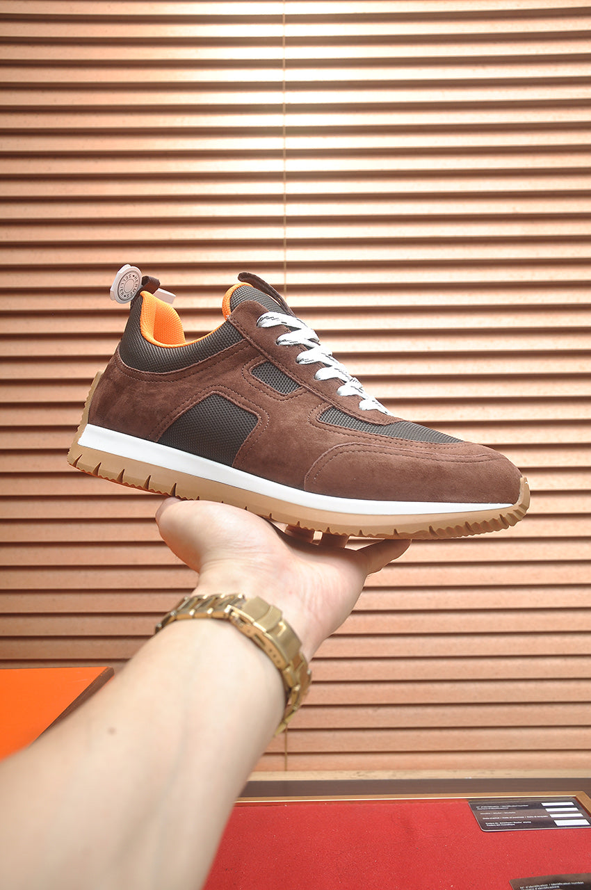 Fashionable casual men's shoes