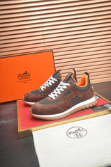 Fashionable casual men's shoes