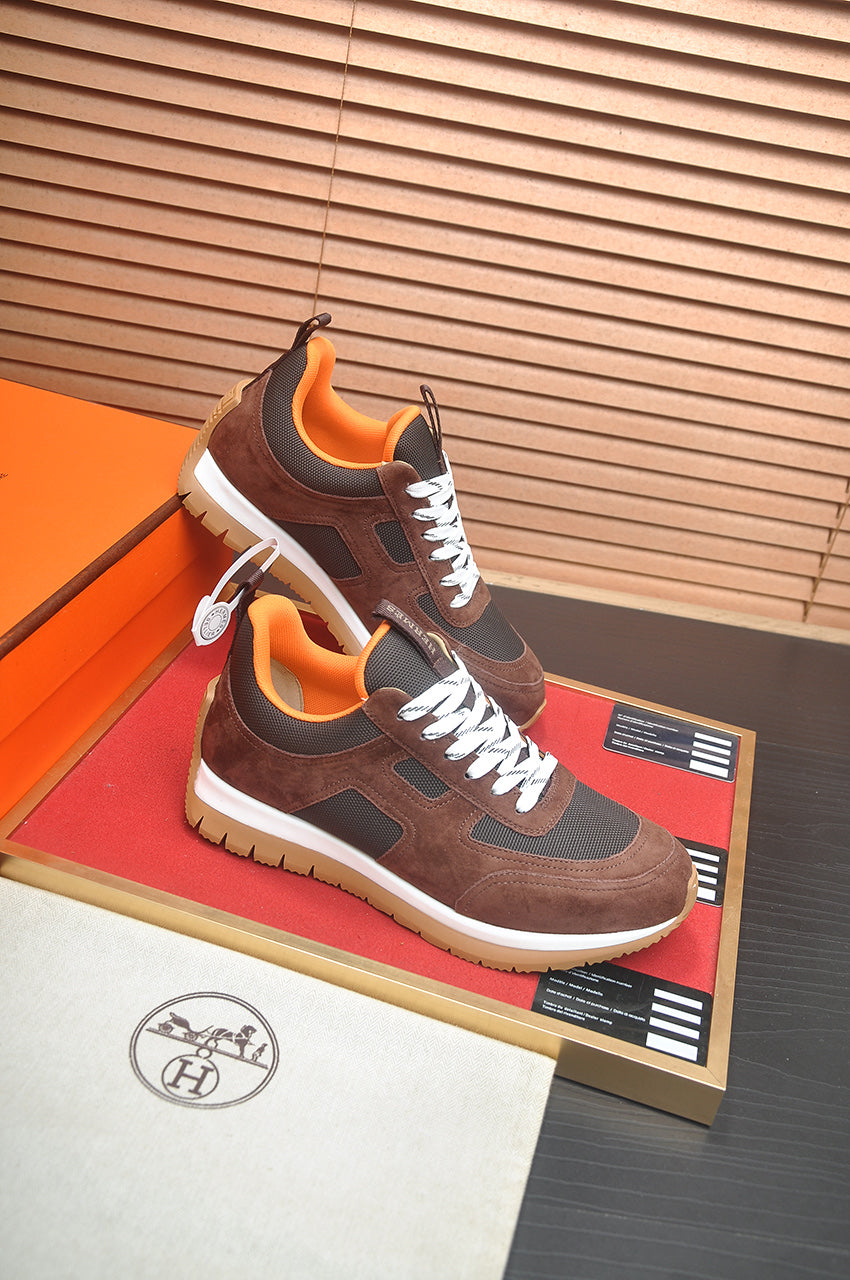 Fashionable casual men's shoes