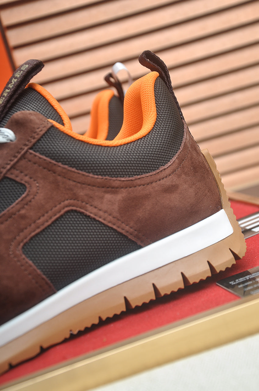 Fashionable casual men's shoes