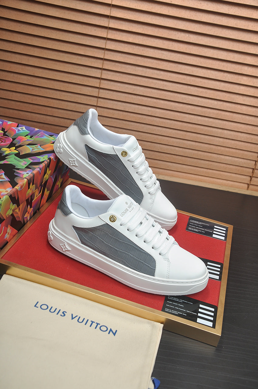 Classic trendy shoes for men