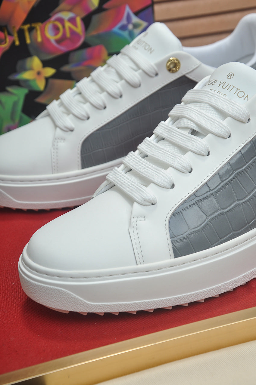 Classic trendy shoes for men