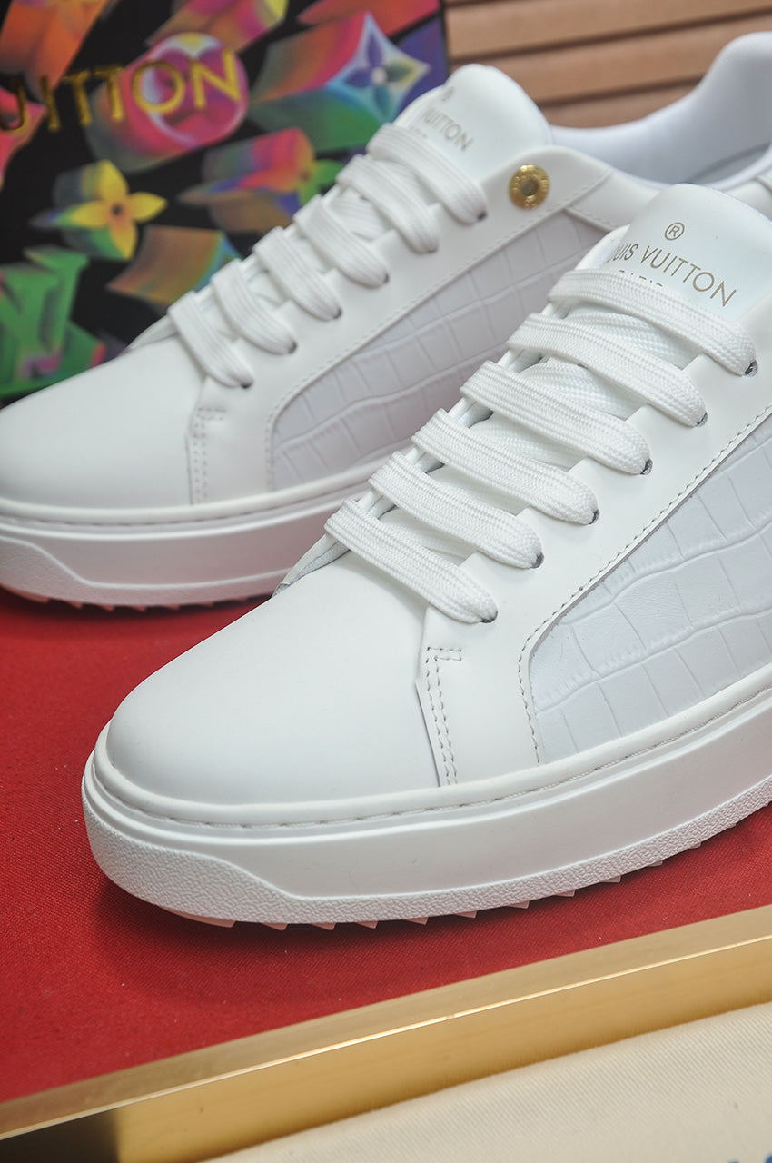 Classic trendy shoes for men