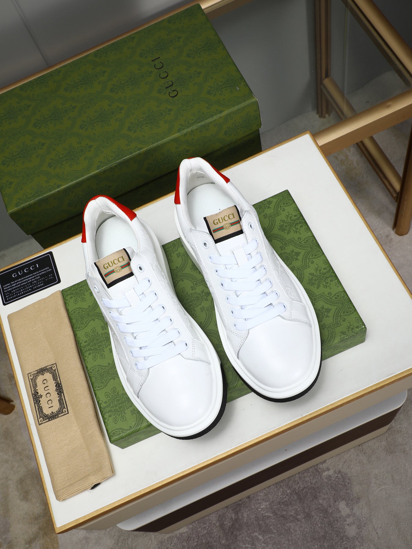 Fashionable and trendy new men's shoes