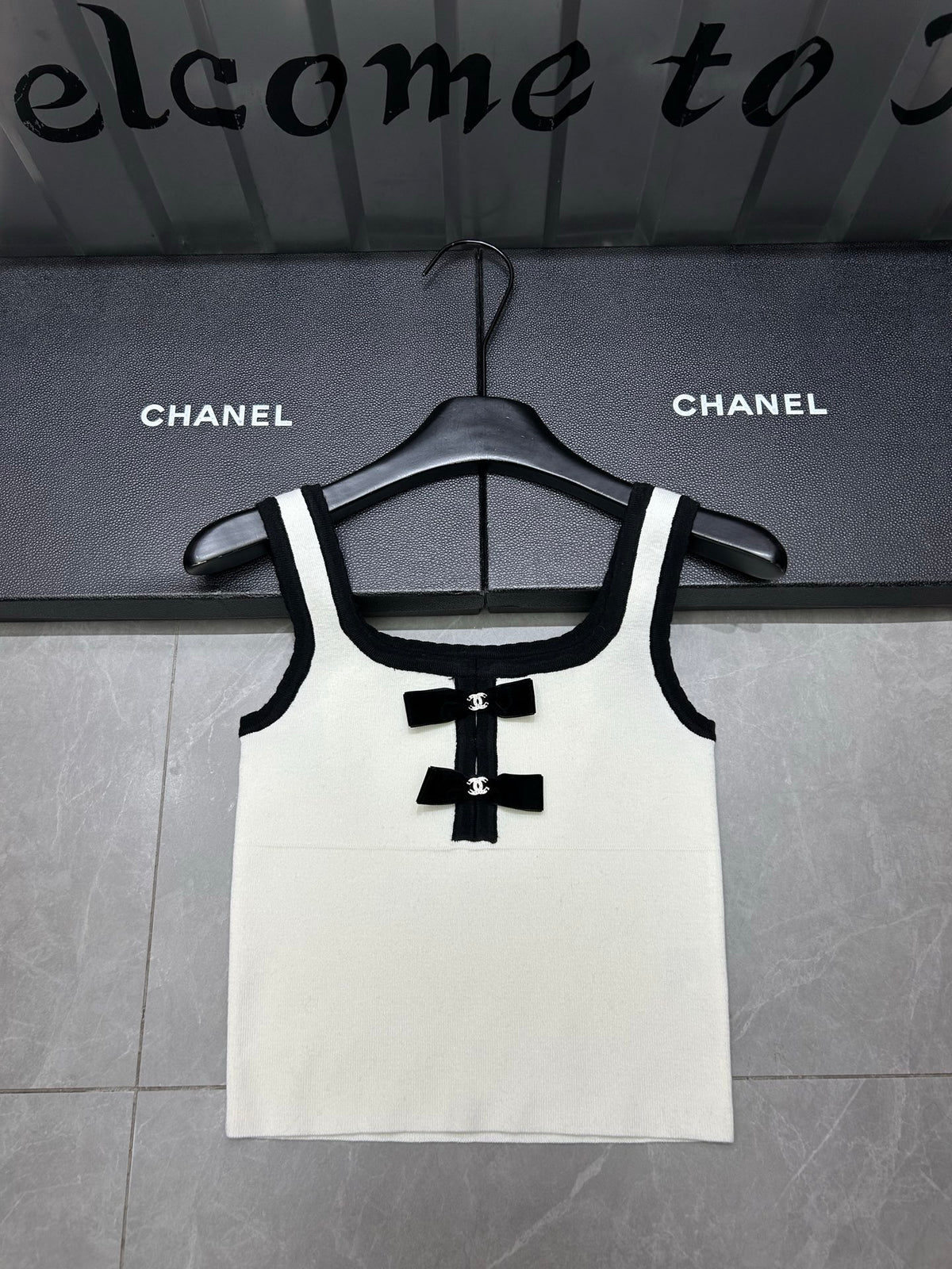 Bow-tie Vest