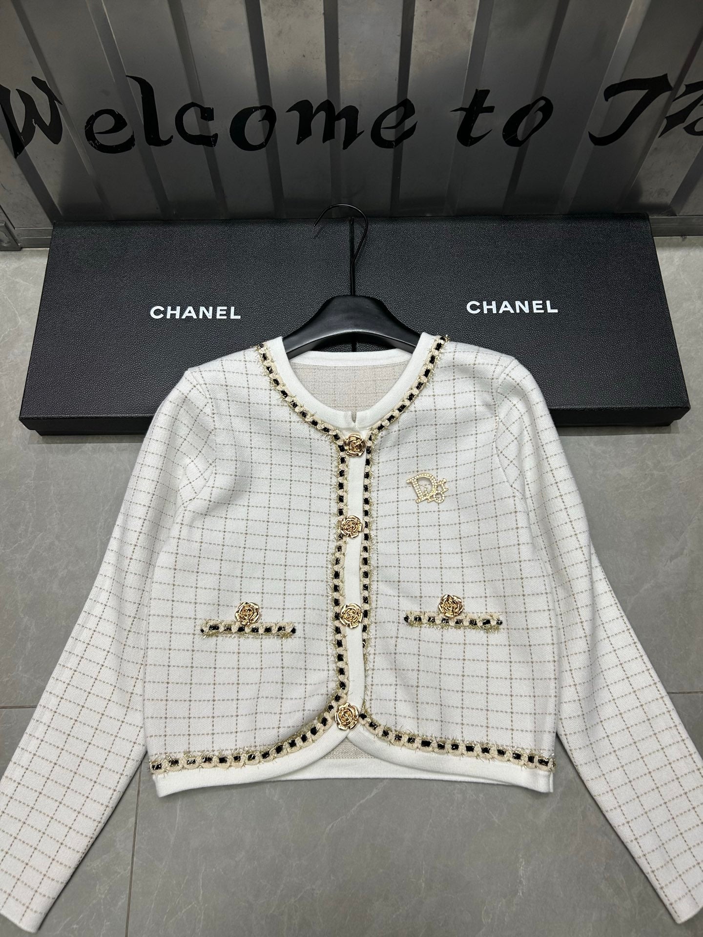 Checkered chain cardigan 🍇