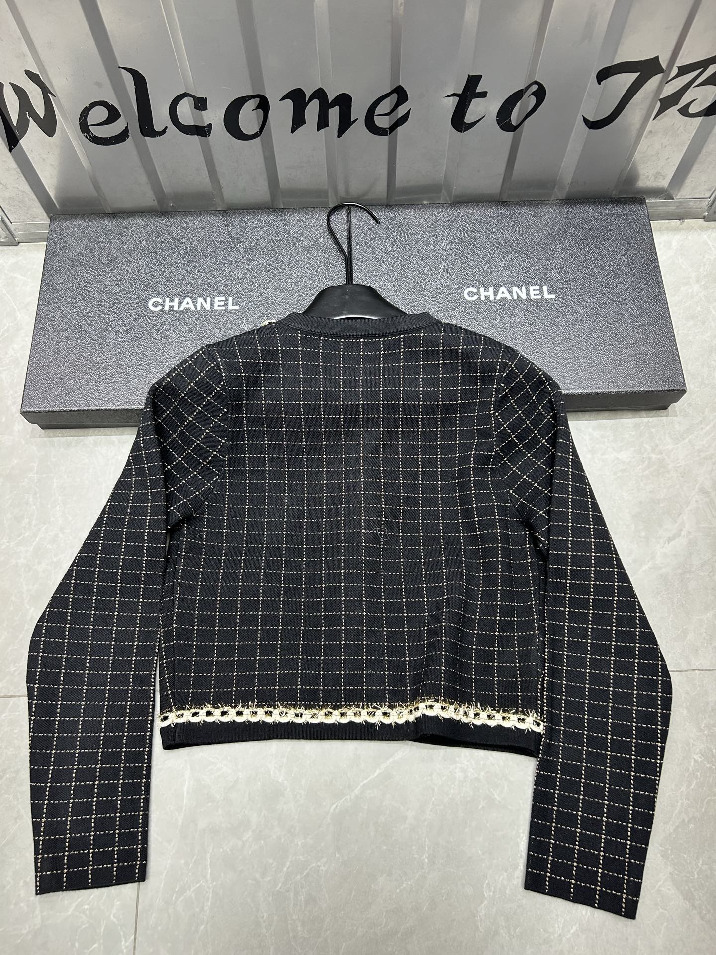Checkered chain cardigan 🍇