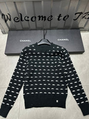 Bow tie long sleeved