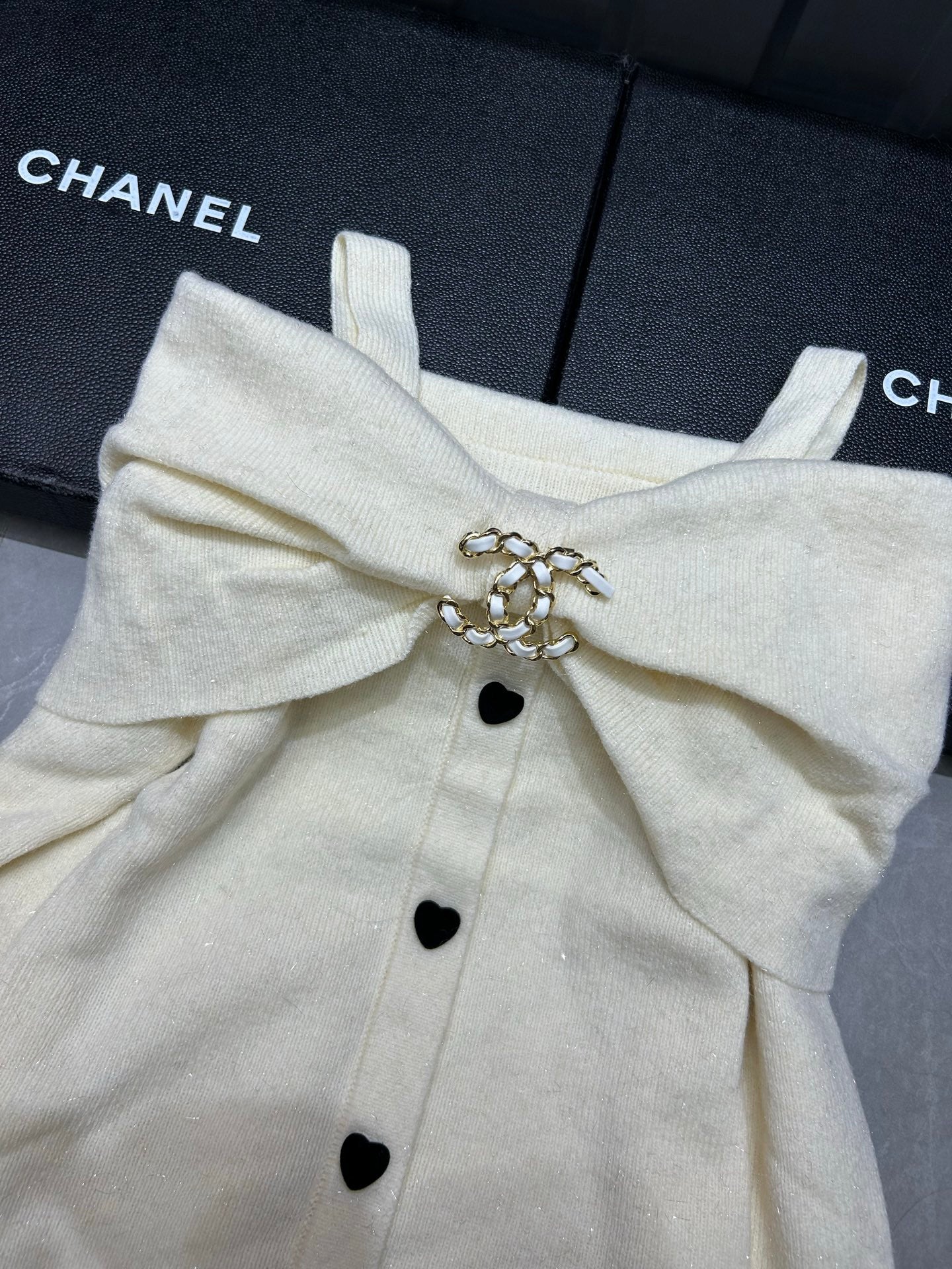 Brooch One Shoulder Long Sleeve